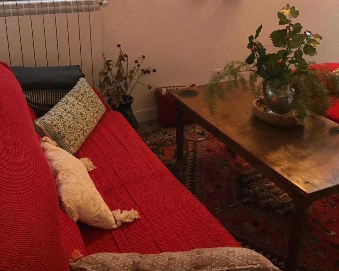 Aurora 2-Bed Cottage - Sleeps 4 - Montseny Park อาร์บูเซียส ภายนอก รูปภาพ
