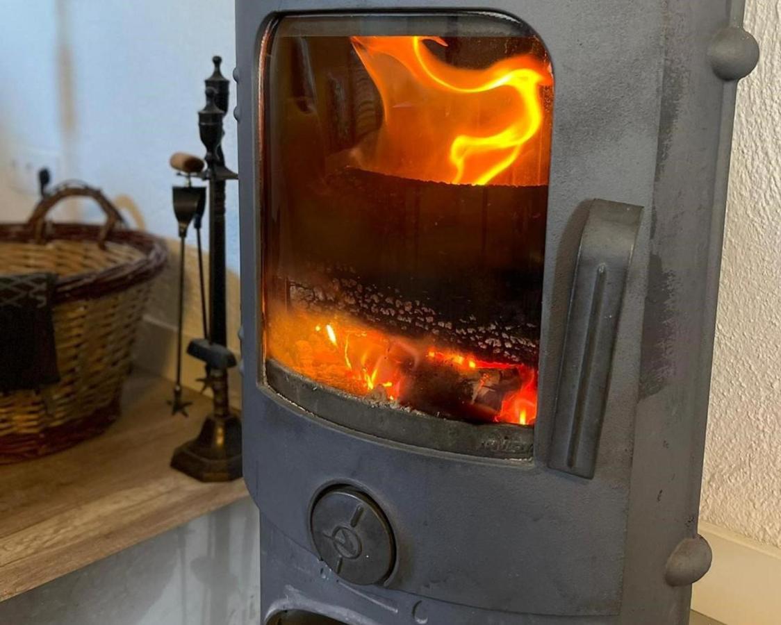 Aurora 2-Bed Cottage - Sleeps 4 - Montseny Park อาร์บูเซียส ภายนอก รูปภาพ