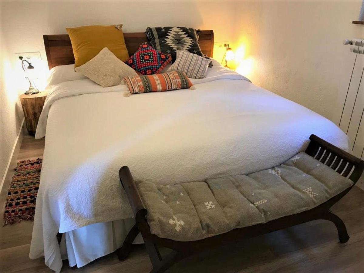 Aurora 2-Bed Cottage - Sleeps 4 - Montseny Park อาร์บูเซียส ภายนอก รูปภาพ