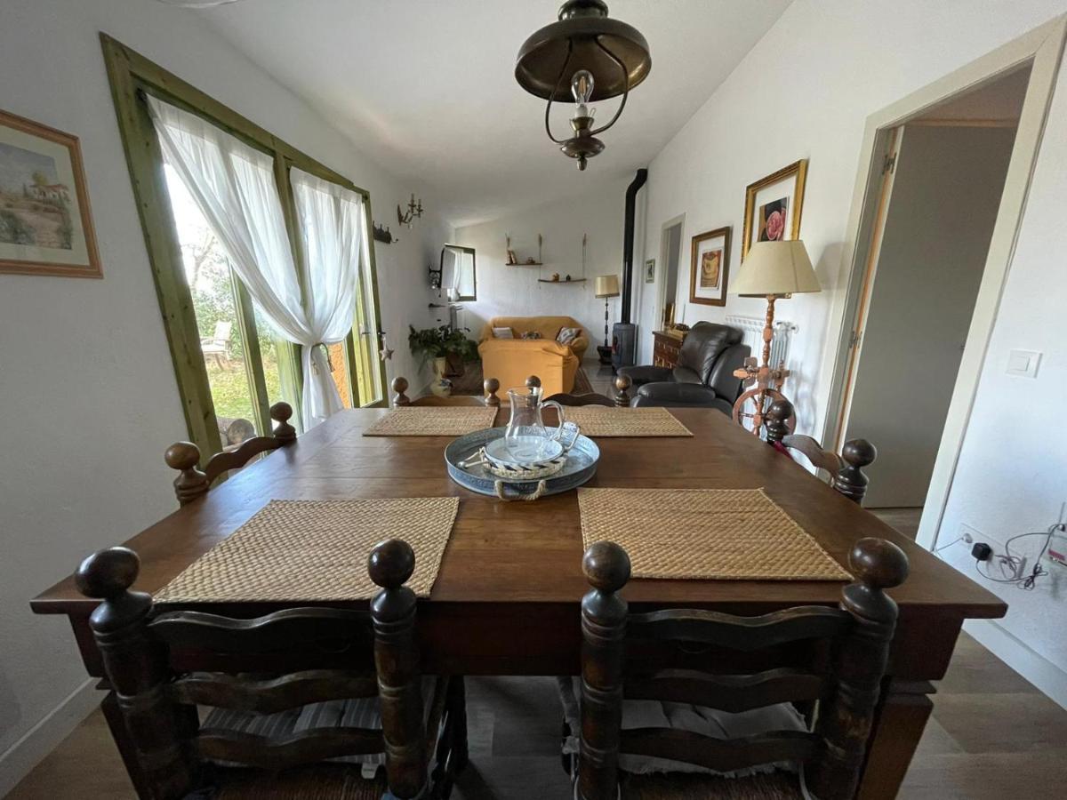 Aurora 2-Bed Cottage - Sleeps 4 - Montseny Park อาร์บูเซียส ภายนอก รูปภาพ